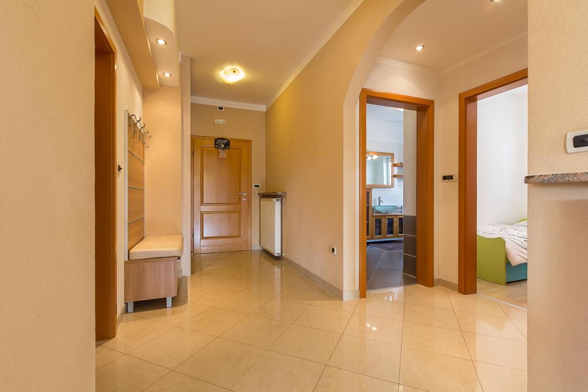 Apartment Igor 3 **** Medulin Exterior photo